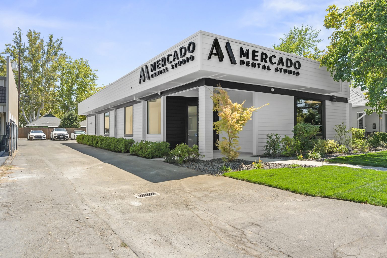 The team spaces at Mercado Dental Studio
